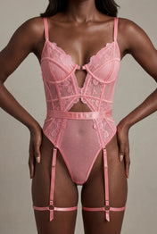 Body in pizzo con girocoscia - AUDACE Rosa 